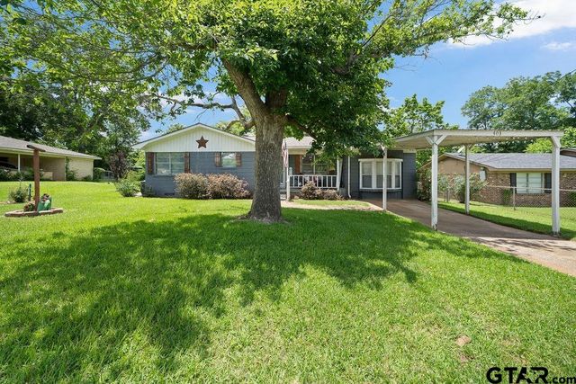 403 Ridgewood Drive, Palestine, TX 75803