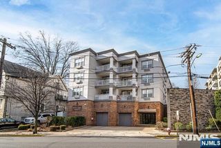 547 Gorge Road 2D, Cliffside Park, NJ 07010
