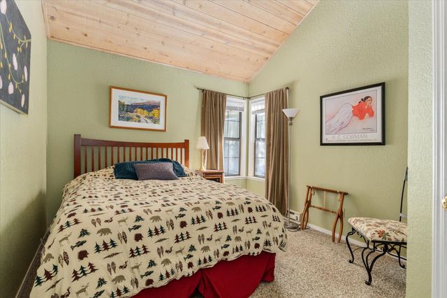 15 Mill Creek Cir, Arnold, CA 95223