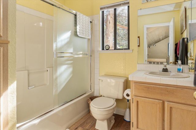 15 Mill Creek Cir, Arnold, CA 95223