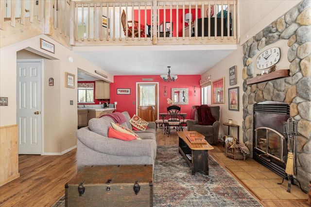 15 Mill Creek Cir, Arnold, CA 95223