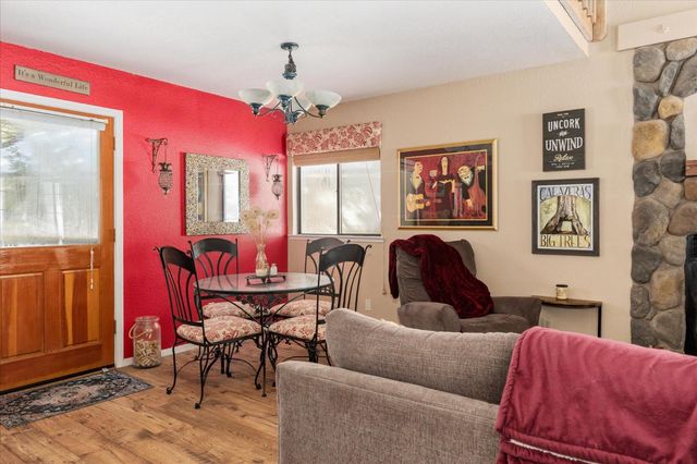 15 Mill Creek Cir, Arnold, CA 95223