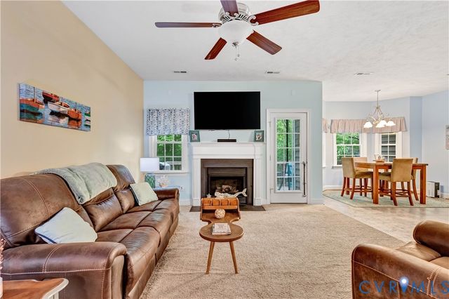 2170 Mandeville Trl, Mechanicsville, VA 23111