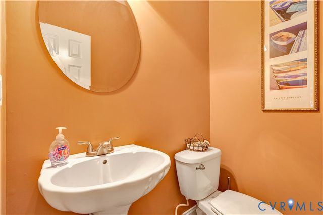 2170 Mandeville Trl, Mechanicsville, VA 23111