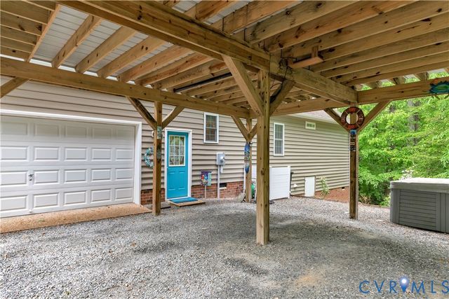 2170 Mandeville Trl, Mechanicsville, VA 23111