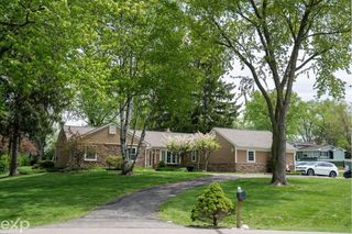 149 Orchardale Drive, Rochester, MI 48309