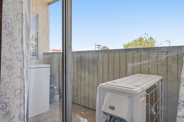 216 S Pierce St, El Cajon, CA 92020