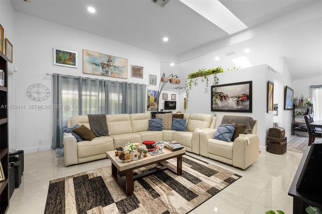 12714 NW 19th Mnr, Coral Springs, FL 33071