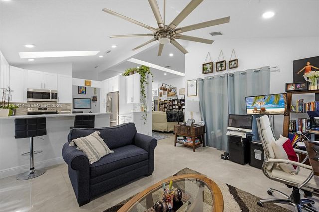 12714 NW 19th Mnr, Coral Springs, FL 33071