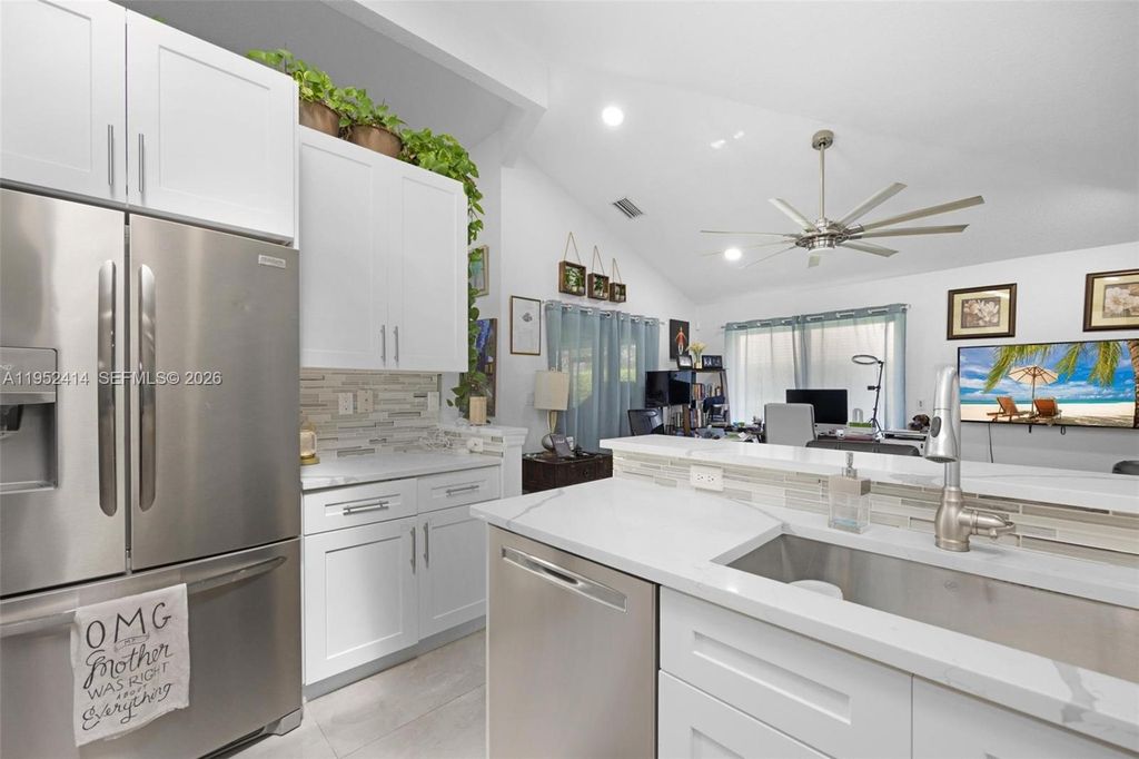 12714 NW 19th Mnr, Coral Springs, FL 33071