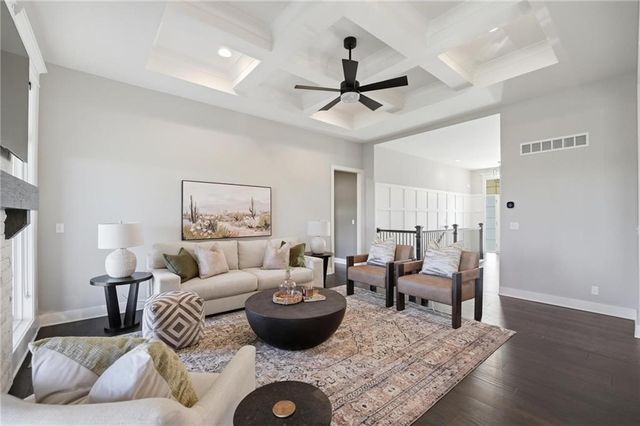 17404 Richards Street, Overland Park, KS 66221