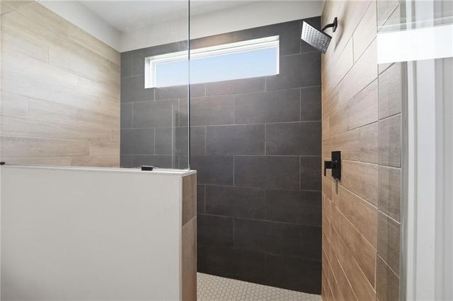 17404 Richards Street, Overland Park, KS 66221