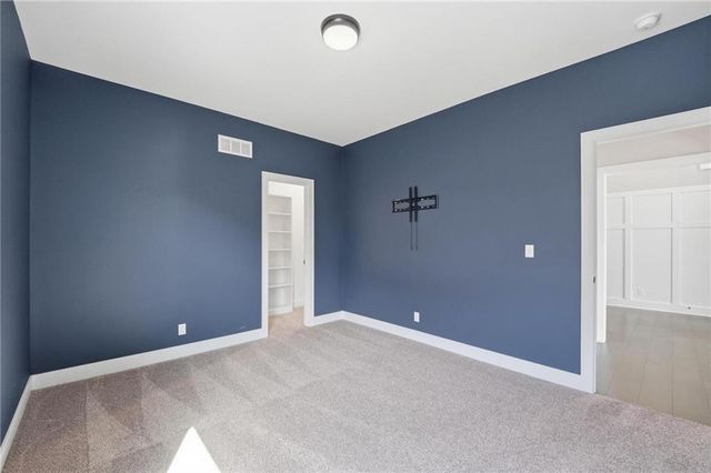 17404 Richards Street, Overland Park, KS 66221