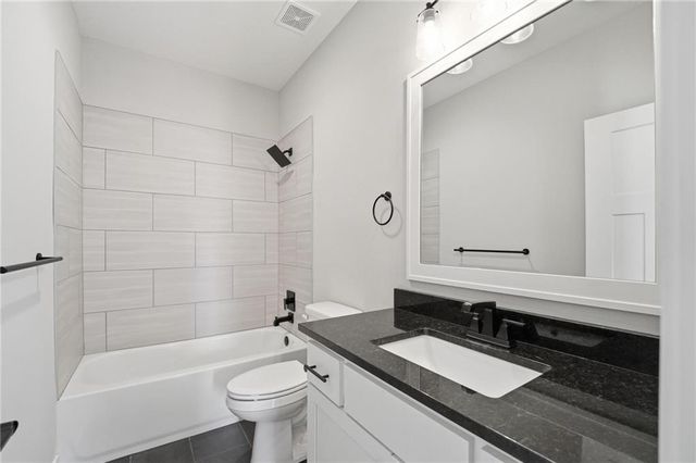 17404 Richards Street, Overland Park, KS 66221