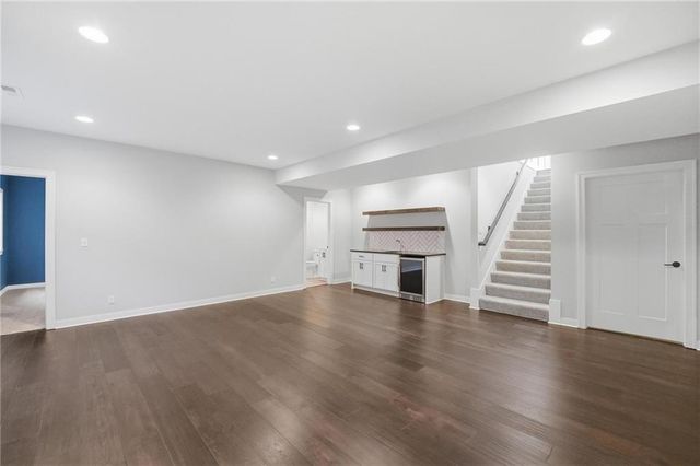 17404 Richards Street, Overland Park, KS 66221