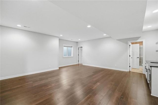 17404 Richards Street, Overland Park, KS 66221