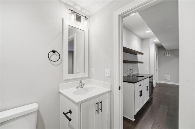17404 Richards Street, Overland Park, KS 66221