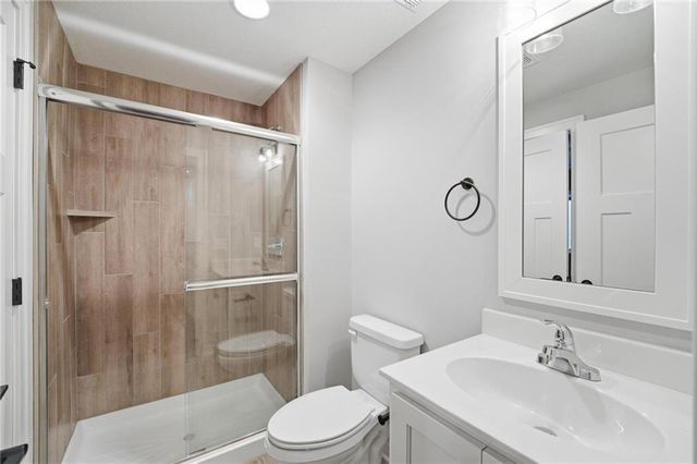 17404 Richards Street, Overland Park, KS 66221