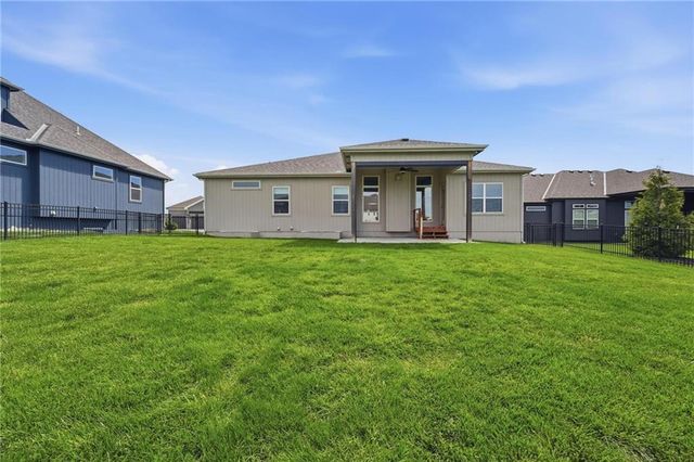 17404 Richards Street, Overland Park, KS 66221