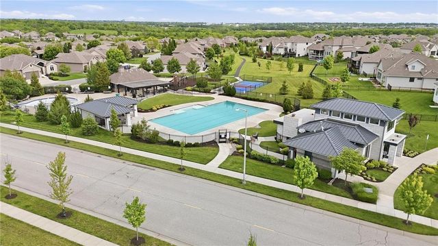 17404 Richards Street, Overland Park, KS 66221