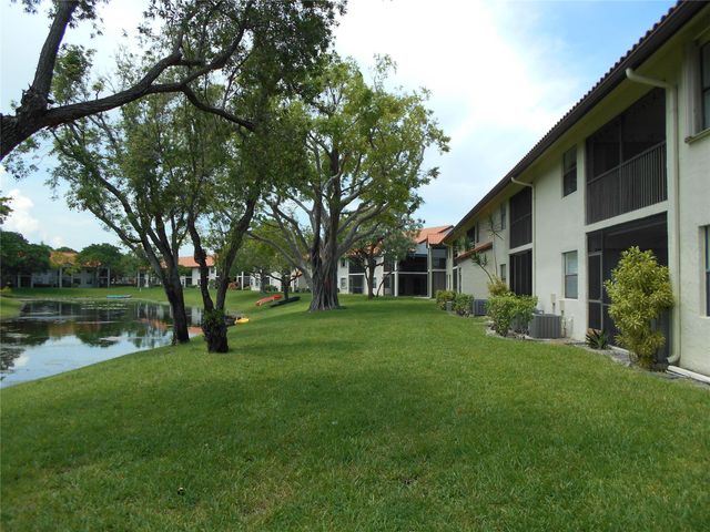 409 Republic Ct 409, Deerfield Beach, FL 33442