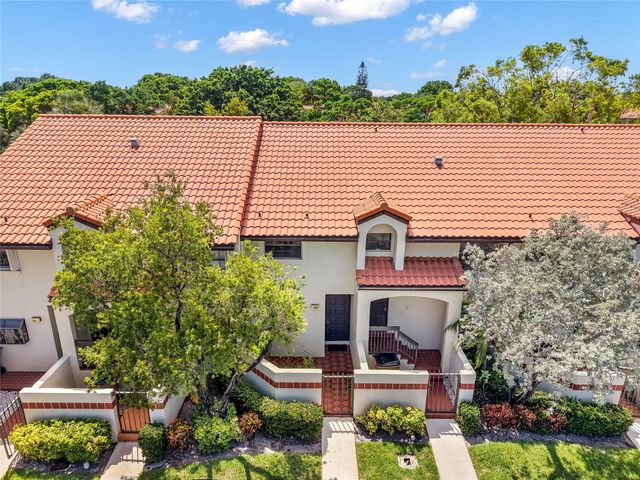 409 Republic Ct 409, Deerfield Beach, FL 33442