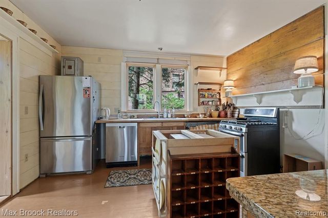 516 S Laurel Street, Royal Oak, MI 48067