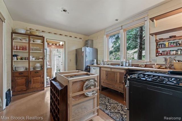 516 S Laurel Street, Royal Oak, MI 48067