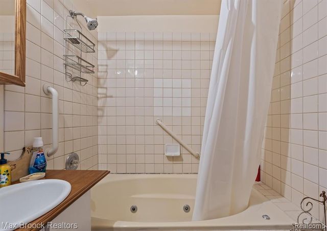 516 S Laurel Street, Royal Oak, MI 48067