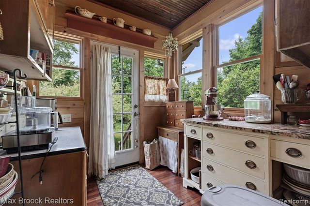 516 S Laurel Street, Royal Oak, MI 48067