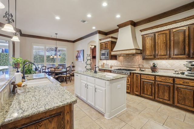 3316 Fairway Drive, Denton, TX 76226