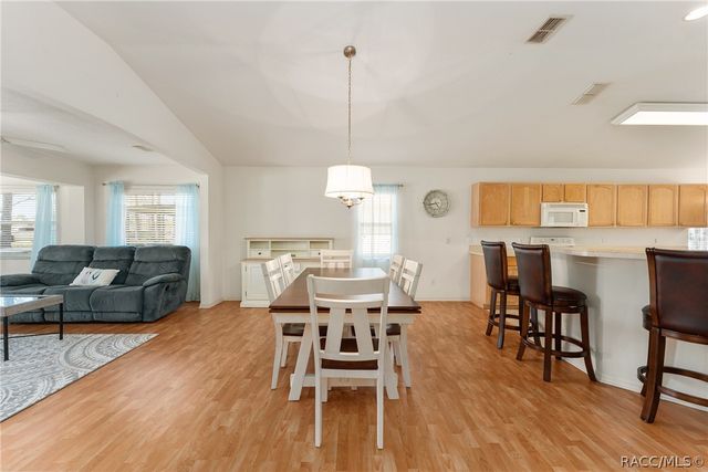 9662 SW 93rd Loop, Ocala, FL 34481