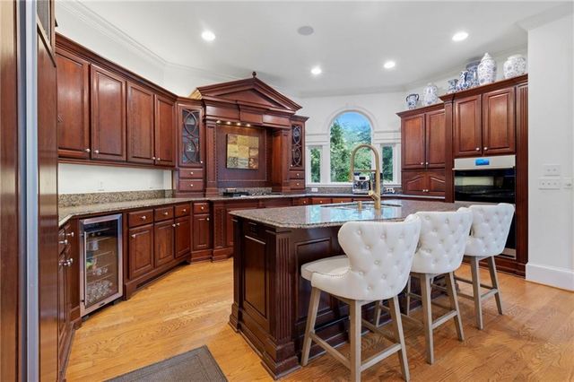 447 Langley Oaks Drive SE, Marietta, GA 30067