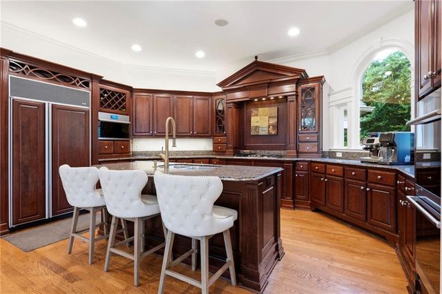 447 Langley Oaks Drive SE, Marietta, GA 30067