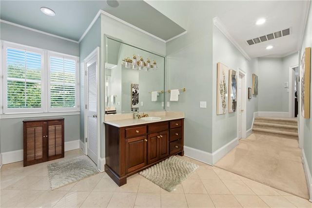 447 Langley Oaks Drive SE, Marietta, GA 30067
