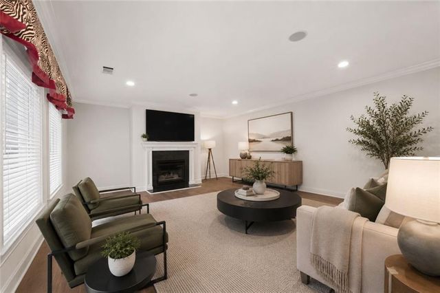 447 Langley Oaks Drive SE, Marietta, GA 30067
