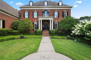 447 Langley Oaks Drive SE, Marietta, GA 30067