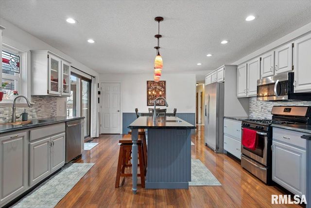 51 Squires Road, Springfield, IL 62704