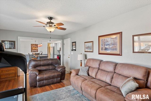 51 Squires Road, Springfield, IL 62704