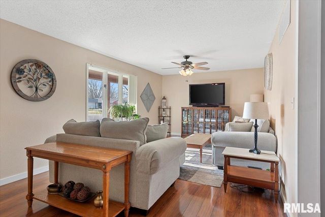 51 Squires Road, Springfield, IL 62704