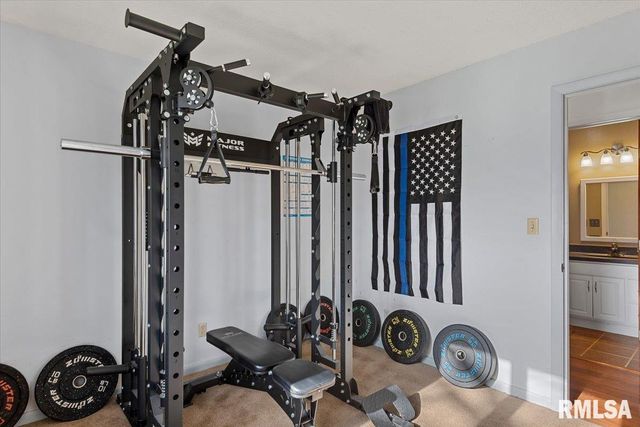 51 Squires Road, Springfield, IL 62704