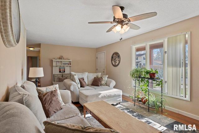 51 Squires Road, Springfield, IL 62704