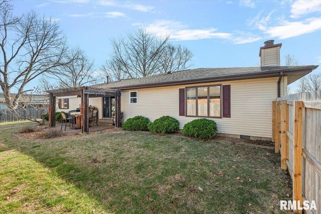 51 Squires Road, Springfield, IL 62704