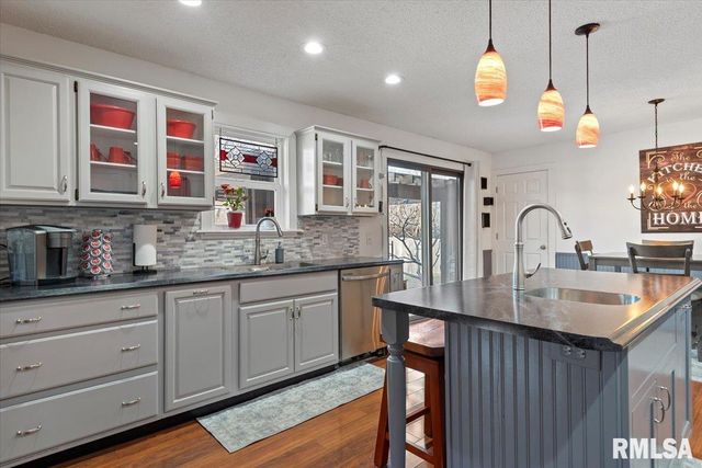 51 Squires Road, Springfield, IL 62704