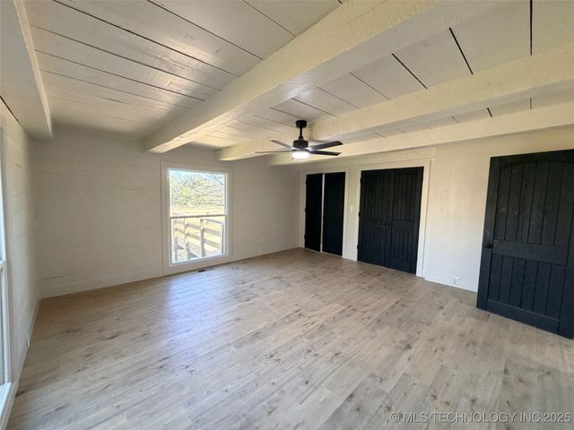 1209 W Ragan Street, Henryetta, OK 74437