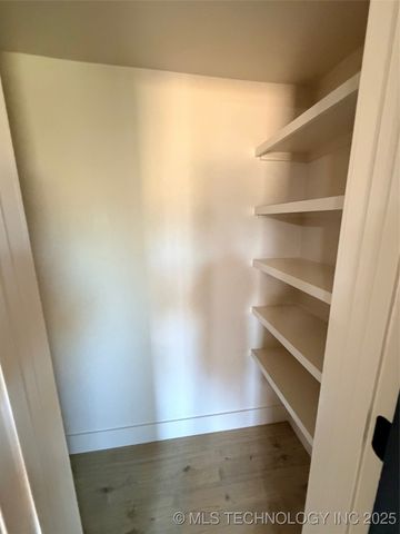 1209 W Ragan Street, Henryetta, OK 74437