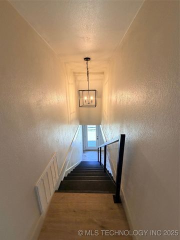 1209 W Ragan Street, Henryetta, OK 74437