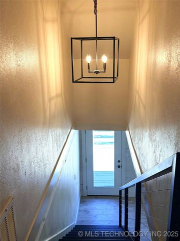 1209 W Ragan Street, Henryetta, OK 74437