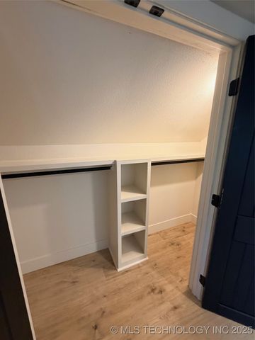 1209 W Ragan Street, Henryetta, OK 74437