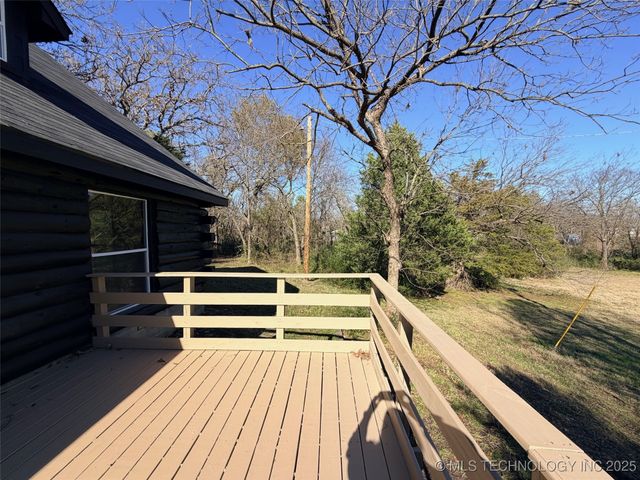 1209 W Ragan Street, Henryetta, OK 74437